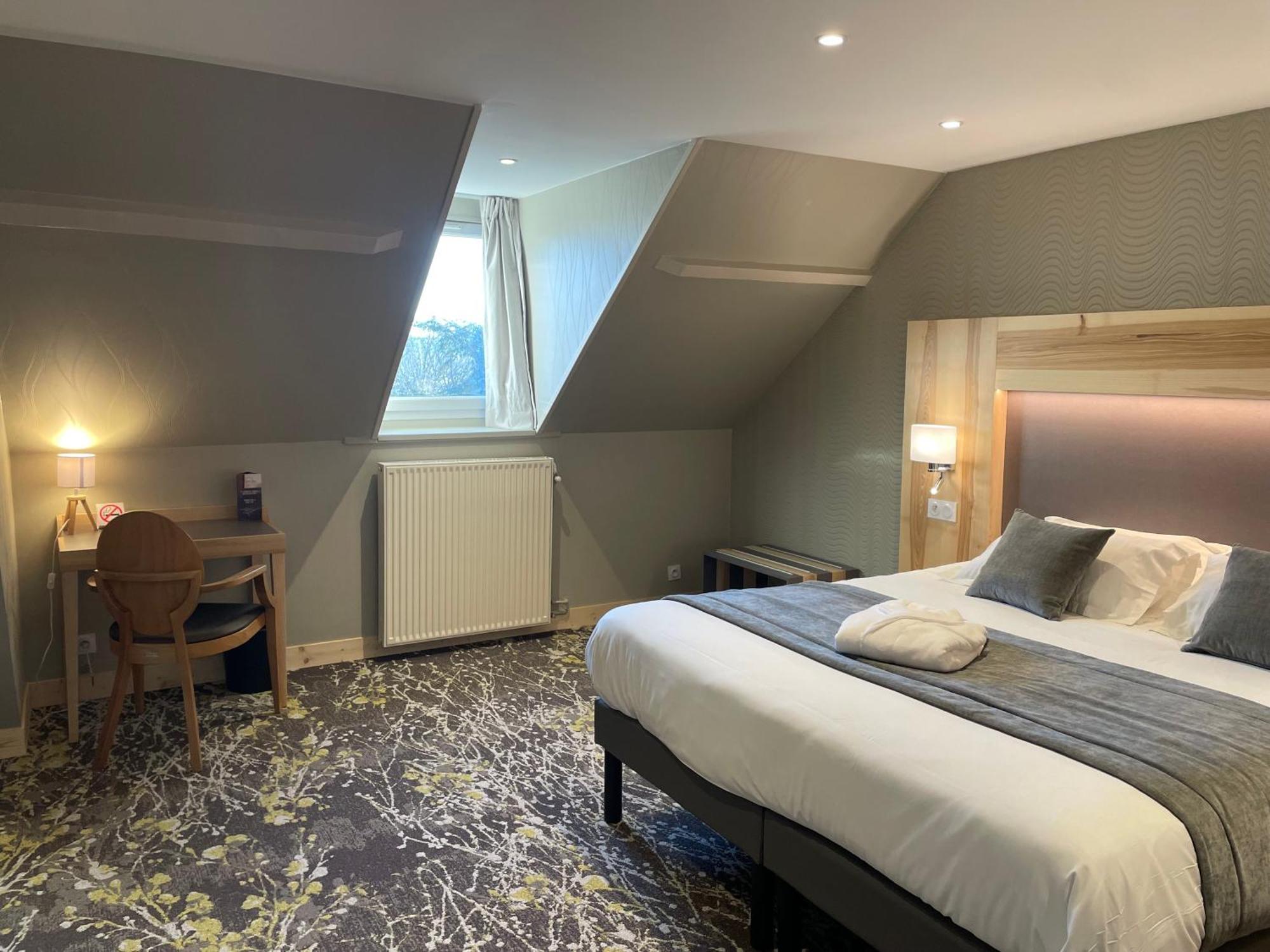 Hotel Le Cercle Cherbourg-en-Cotentin Ngoại thất bức ảnh