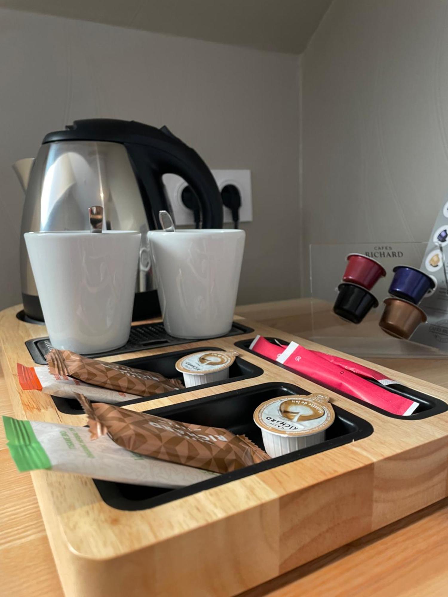 Hotel Le Cercle Cherbourg-en-Cotentin Ngoại thất bức ảnh