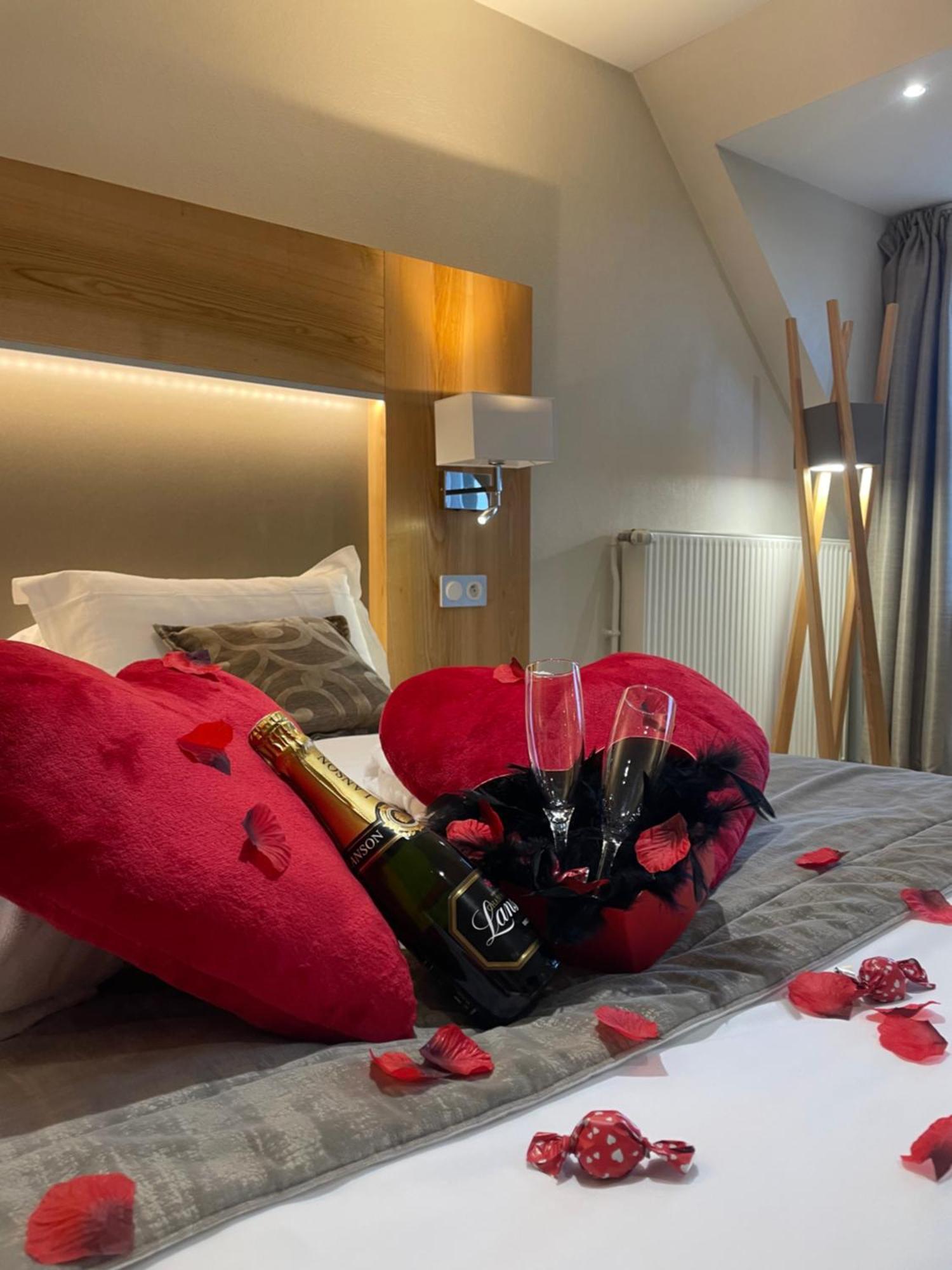 Hotel Le Cercle Cherbourg-en-Cotentin Ngoại thất bức ảnh