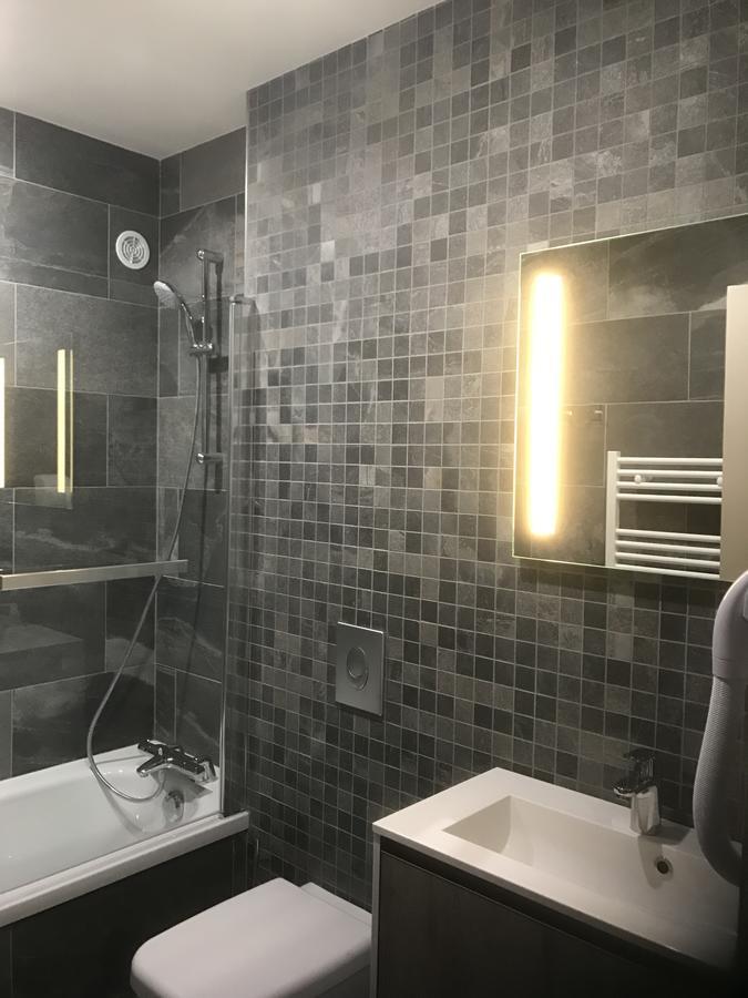 Hotel Le Cercle Cherbourg-en-Cotentin Ngoại thất bức ảnh