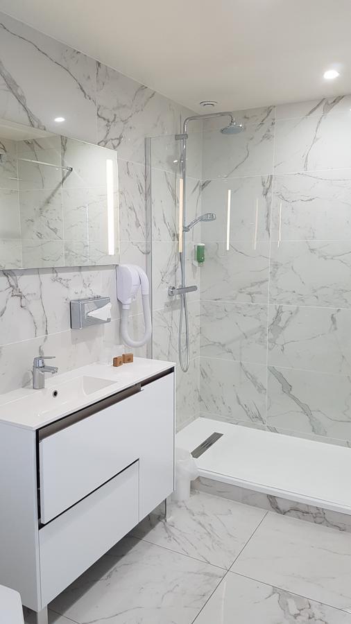 Hotel Le Cercle Cherbourg-en-Cotentin Ngoại thất bức ảnh