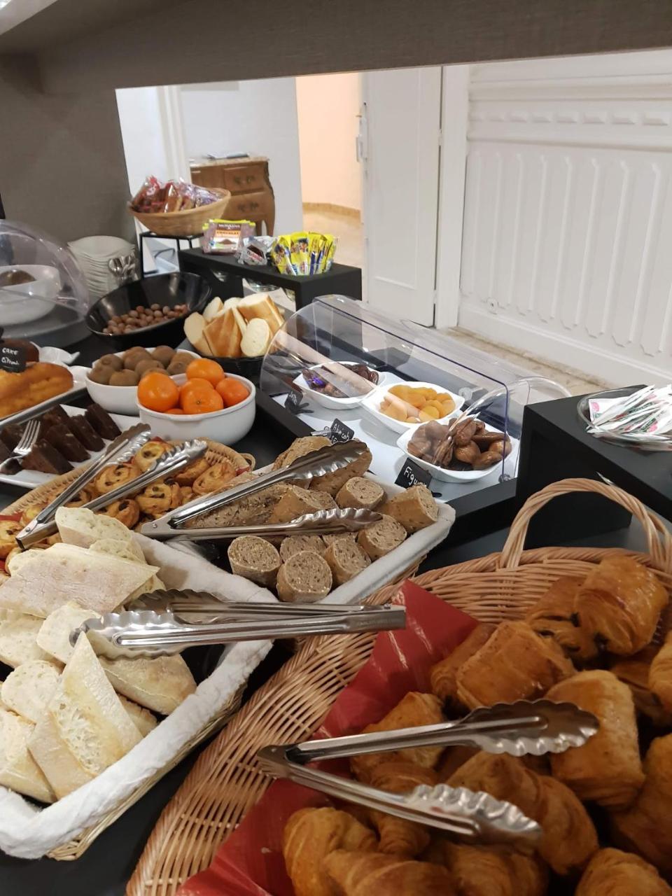 Hotel Le Cercle Cherbourg-en-Cotentin Ngoại thất bức ảnh
